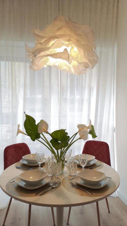 So Fine Petruzzelli Flat Apartment Bari Exterior photo
